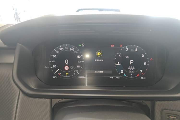 Used Land Rover Discovery 2024 360 PS Dynamic SE Instrument Cluster