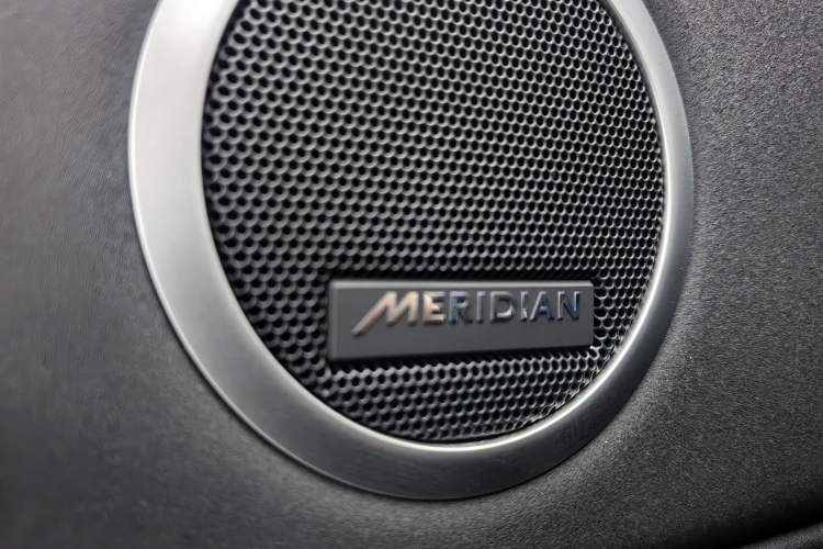 Used Land Rover Discovery 2024 360 PS S Interior 1