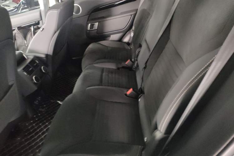 Used Land Rover Discovery 2024 360 PS S Interior 4