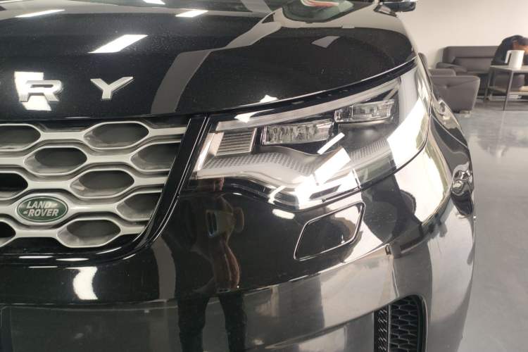 Used Land Rover Discovery 2024 360 PS S Left Front Headlight