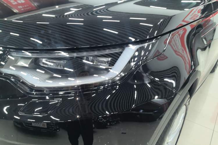 Used Land Rover Discovery 2024 360 PS S Left Front Headlight
