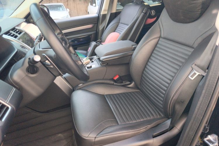 Used Land Rover Discovery 2024 360 PS Dynamic SE Left Front Seat