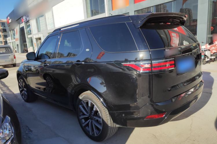 Used Land Rover Discovery 2024 360 PS Dynamic SE Left Side