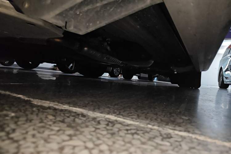 Used Land Rover Discovery 2024 360 PS Dynamic SE Left Side Sill