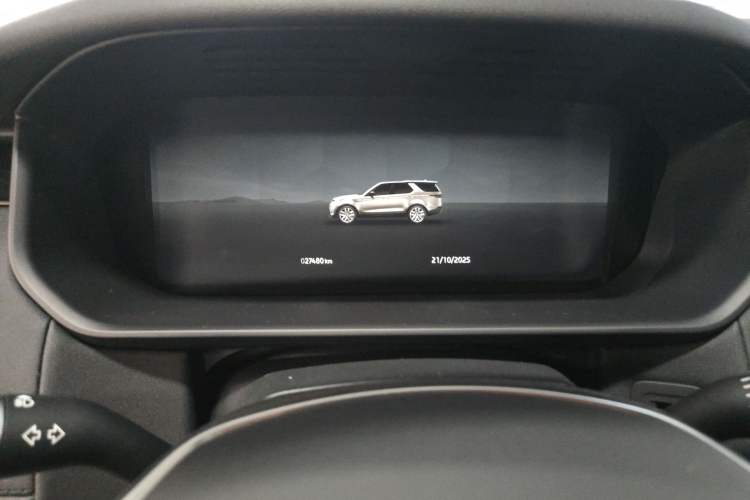 Used Land Rover Discovery 2024 360 PS S Odometer Close Up