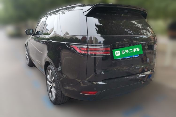 Used Land Rover Discovery 2024 360 PS Dynamic SE Rear Left 45 Deg
