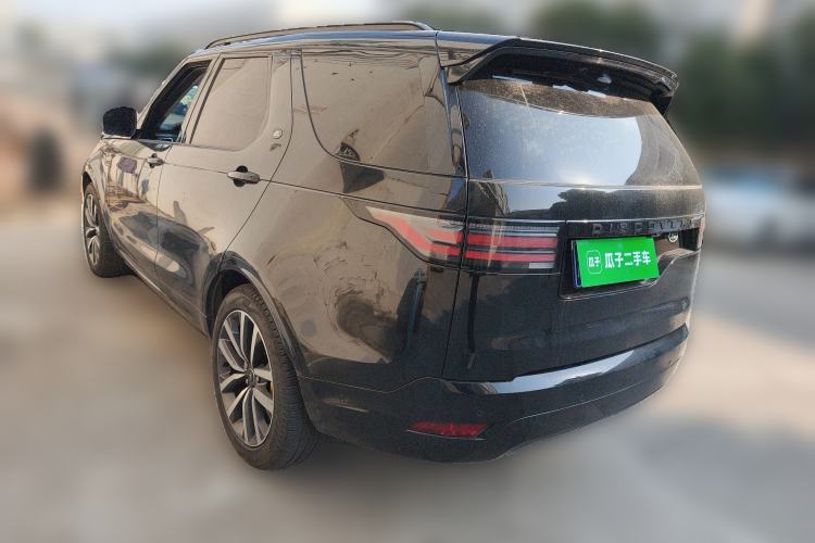 Used Land Rover Discovery 2024 360 PS Dynamic SE Rear Left 45 Deg