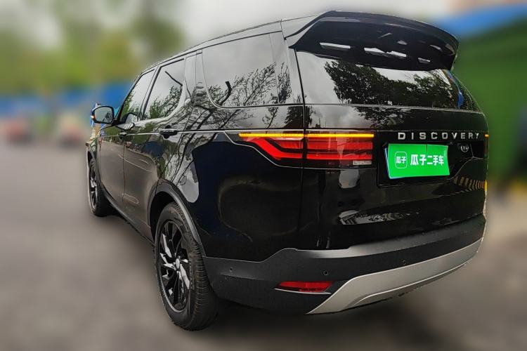 Used Land Rover Discovery 2024 300PS S Rear Left 45 Deg