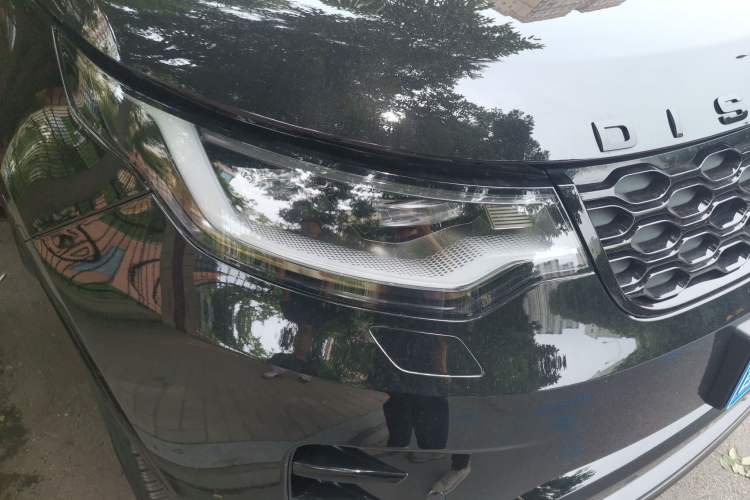 Used Land Rover Discovery 2024 360 PS Dynamic SE Right Front Headlight