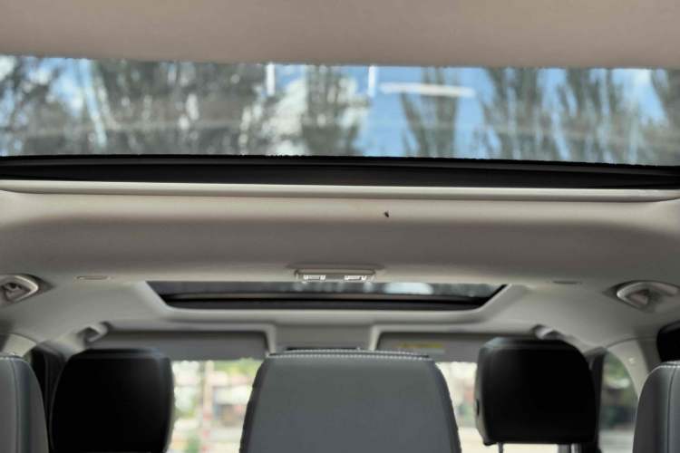 Used Land Rover Discovery 2024 360 PS S Roof