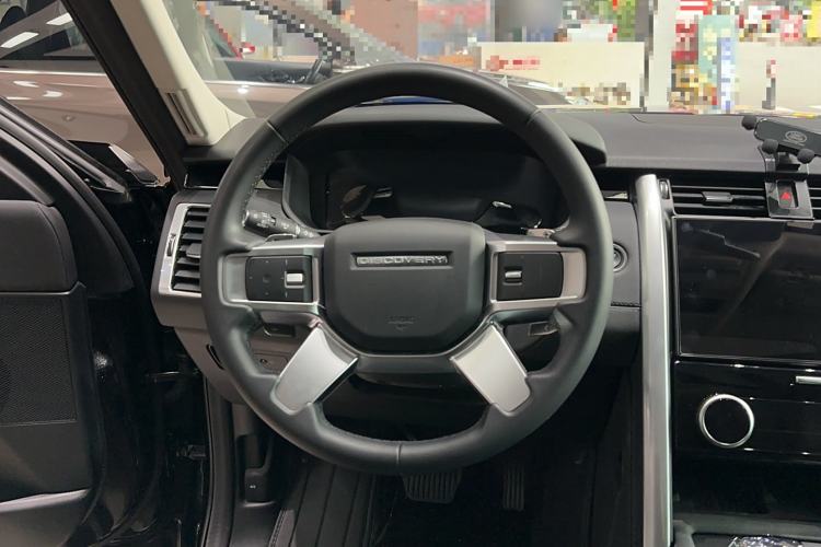 Used Land Rover Discovery 2024 360 PS S Steering Wheel