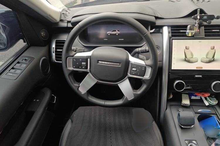 Used Land Rover Discovery 2024 360 PS S Steering Wheel