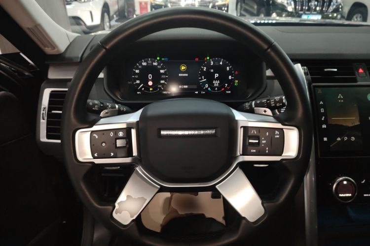 Used Land Rover Discovery 2024 360 PS Dynamic SE Steering Wheel