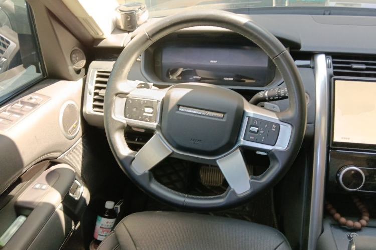 Used Land Rover Discovery 2024 360 PS S Steering Wheel