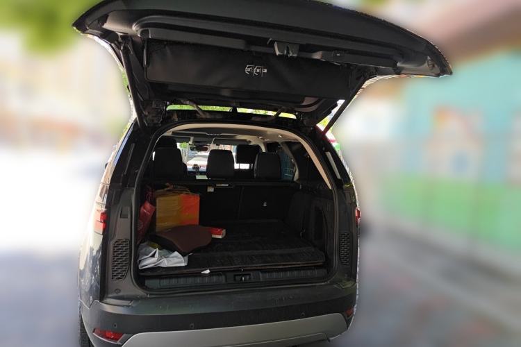 Used Land Rover Discovery  Trunk