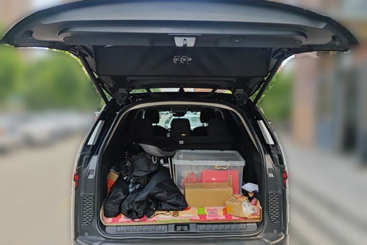 Used Land Rover Discovery 2024 360 PS S Trunk