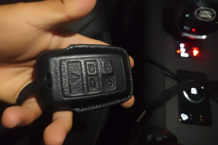 Used Land Rover Discovery 2024 300PS S Vehicle Key