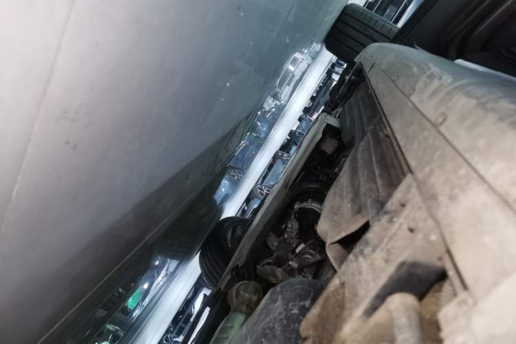 Used Land Rover Discovery 2024 360 PS Dynamic SE Left Side Sill