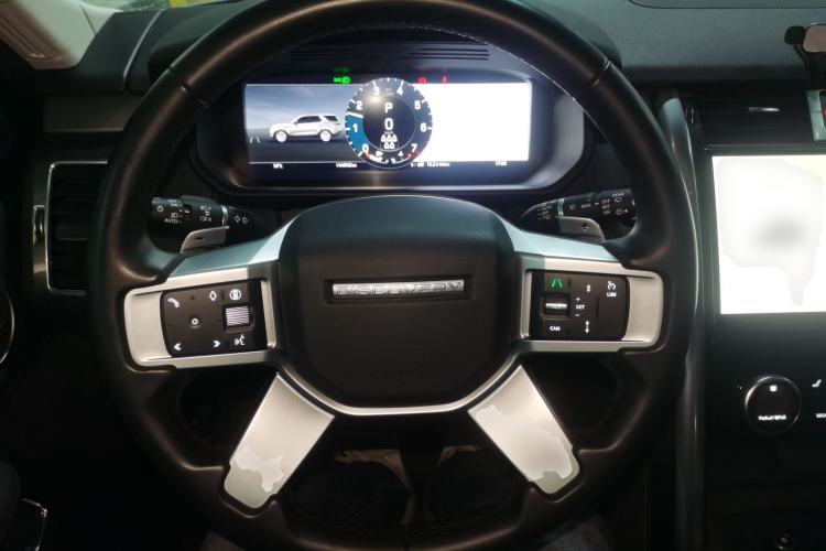 Used Land Rover Discovery 2024 360 PS Dynamic SE Steering Wheel
