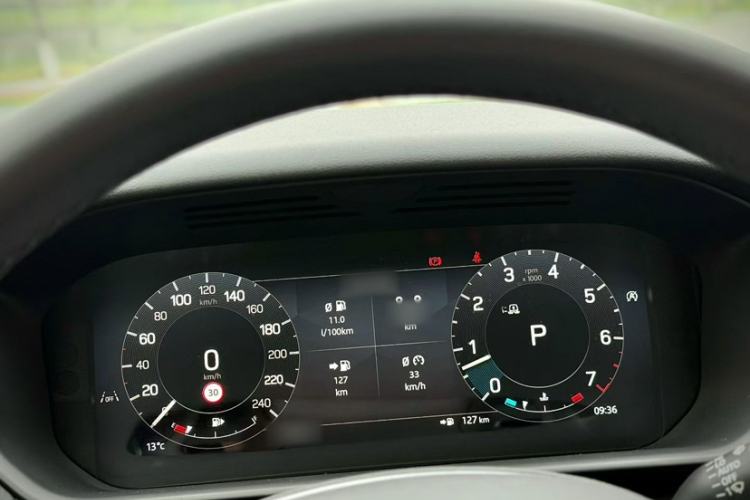 Used Land Rover Discovery 2024 360 PS S Interior 6