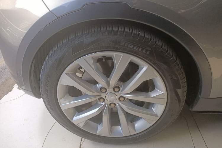 Used Land Rover Discovery 2024 360 PS S Left Front Wheel Hub
