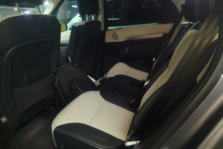 Used Land Rover Discovery 2024 360 PS Dynamic SE Left Rear Seat