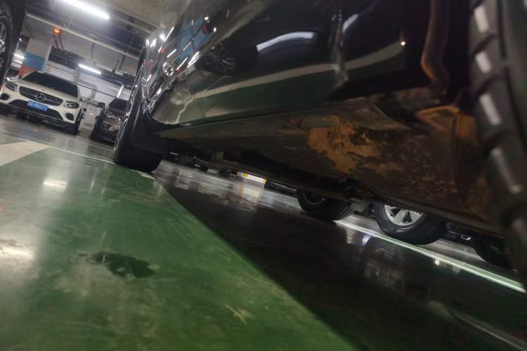 Used Land Rover Discovery 2024 360 PS Dynamic SE Left Side Sill