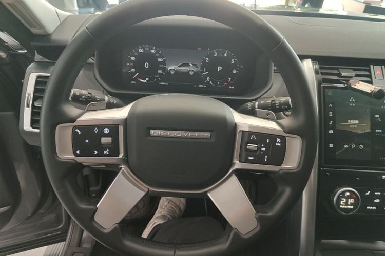 Used Land Rover Discovery 2024 360 PS S Steering Wheel