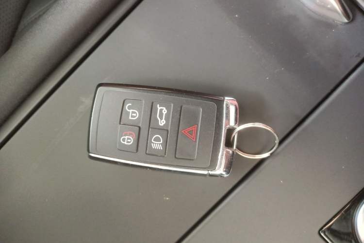Used Land Rover Discovery 2024 360 PS S Vehicle Key