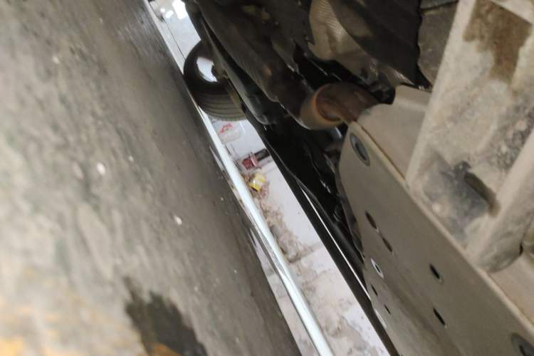 Used Land Rover Discovery 2024 360 PS Dynamic HSE Chassis Front Right