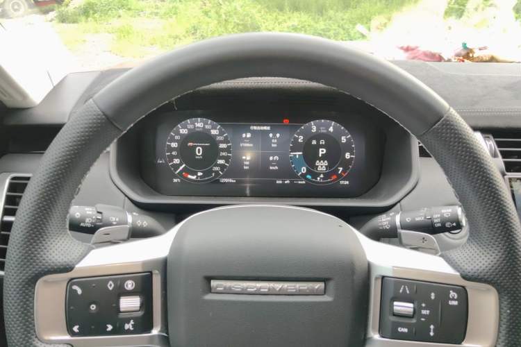 Used Land Rover Discovery 2024 360 PS S Instrument Cluster