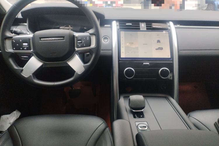 Used Land Rover Discovery 2024 360 PS S Center Console