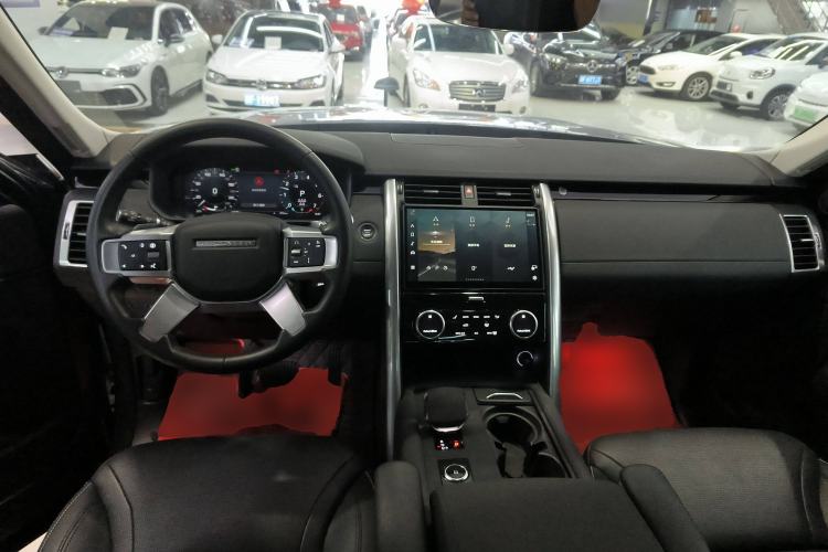 Used Land Rover Discovery 2024 360 PS S Interior 2