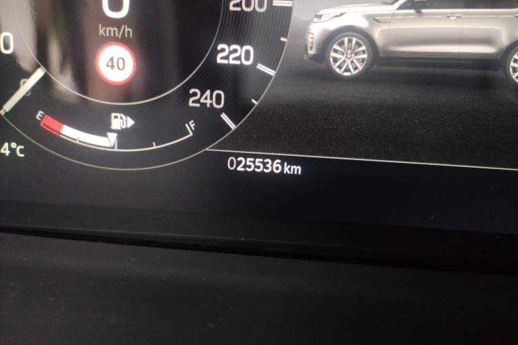 Used Land Rover Discovery 2024 360 PS S Odometer Close Up
