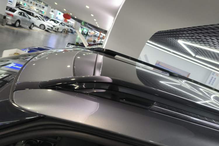 Used Land Rover Discovery 2024 360 PS S Roof