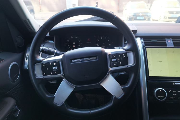 Used Land Rover Discovery 2024 360 PS S Steering Wheel