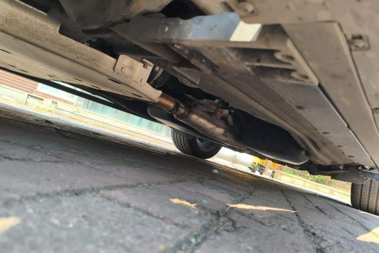 Used Land Rover Discovery 2024 360 PS Dynamic SE Chassis Front Left