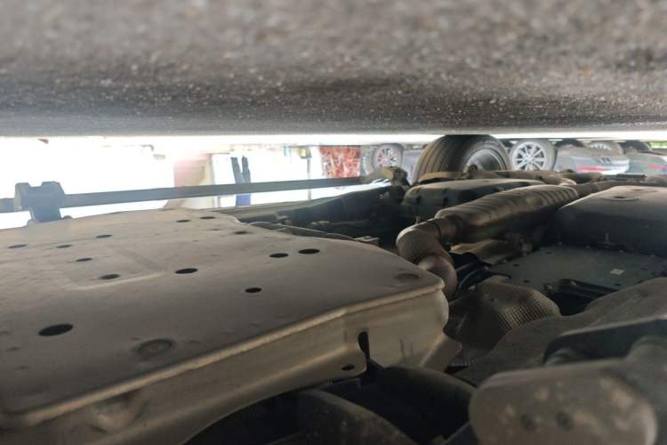 Used Land Rover Discovery 2024 360 PS Dynamic SE Chassis Front Right