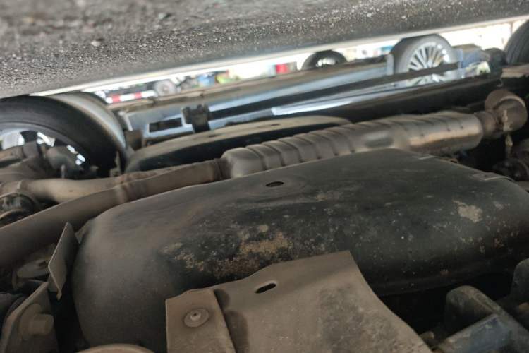 Used Land Rover Discovery 2024 360 PS Dynamic SE Chassis Rear Left
