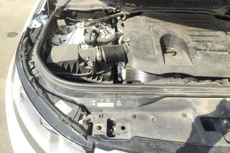 Used Land Rover Discovery 2024 360 PS S Engine Bay Right