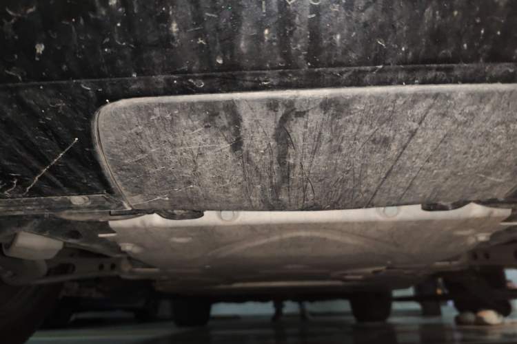 Used Land Rover Discovery 2025 360 PS Dynamic SE Chassis Front
