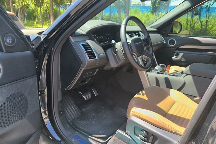 Used Land Rover Discovery 2025 360 PS Dynamic HSE Driver Seat