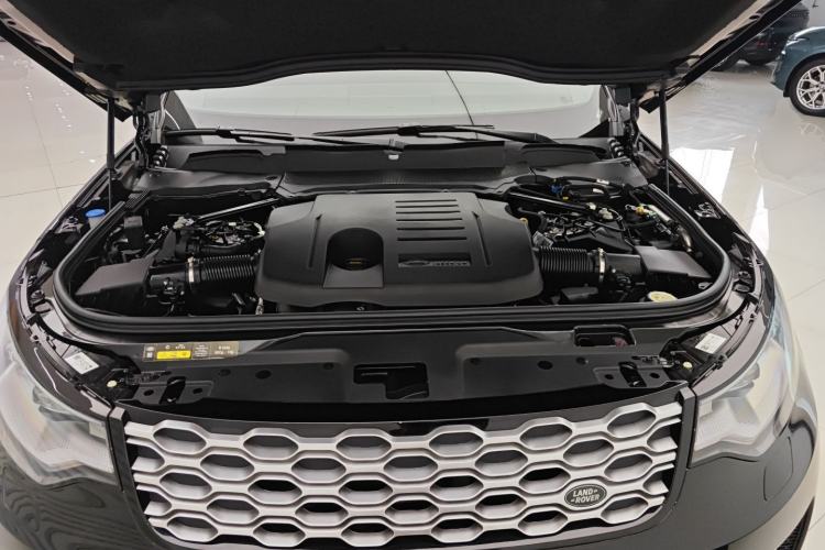 Used Land Rover Discovery 2025 360 PS S Engine Bay