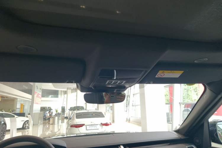 Used Land Rover Discovery 2025 360 PS S Headliner
