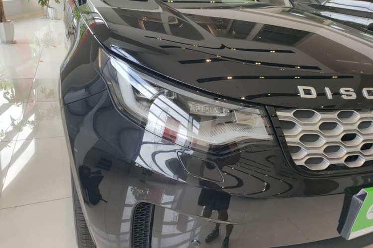 Used Land Rover Discovery 2025 360 PS S Right Front Headlight