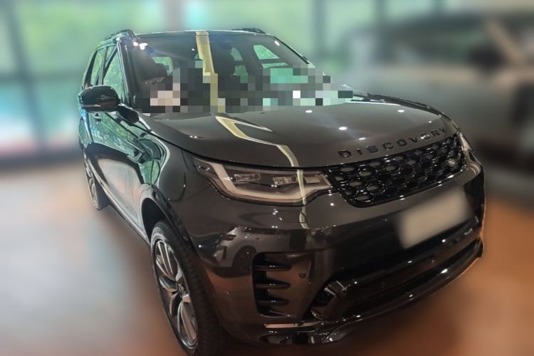 Used Land Rover Discovery 2025 360 PS Dynamic SE Front Right 45 Deg
