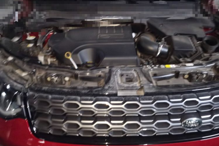 Used Land Rover Discovery Sport 2020 249 PS R-Dynamic Performance Edition Engine Bay