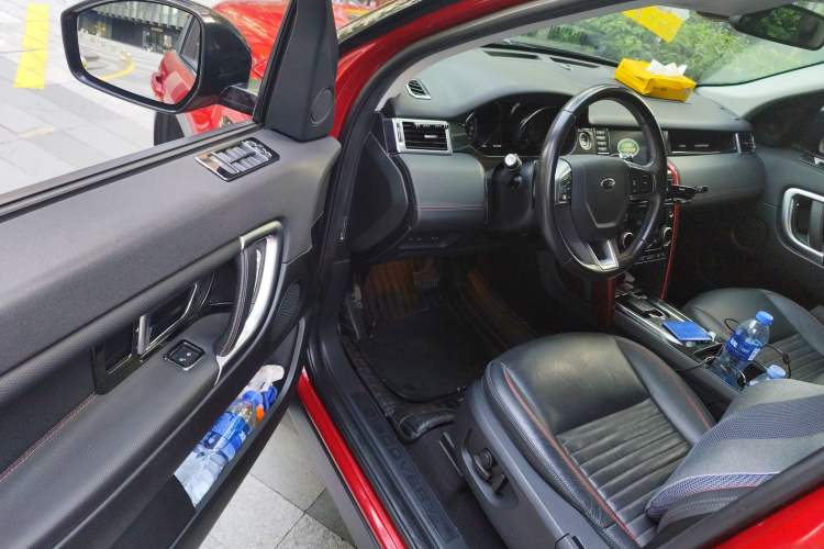 Used Land Rover Discovery Sport 2019 240 PS SE Dynamic Version China VI Standard Interior 3