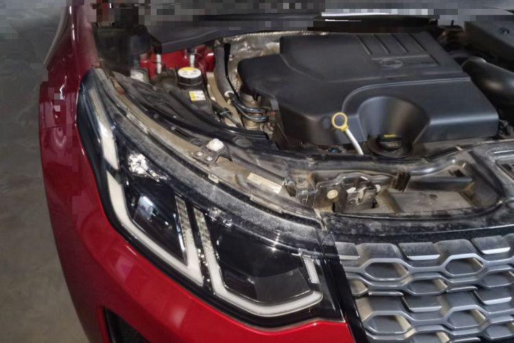 Used Land Rover Discovery Sport 2020 249 PS R-Dynamic Performance Edition Right Front Headlight