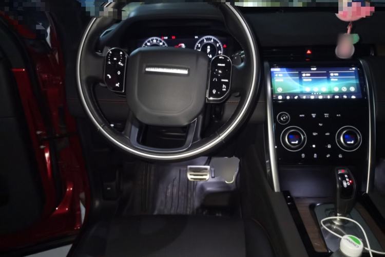 Used Land Rover Discovery Sport 2020 249 PS R-Dynamic Performance Edition Steering Wheel